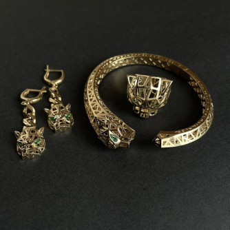 Կանացի շքեղ հավաքածու